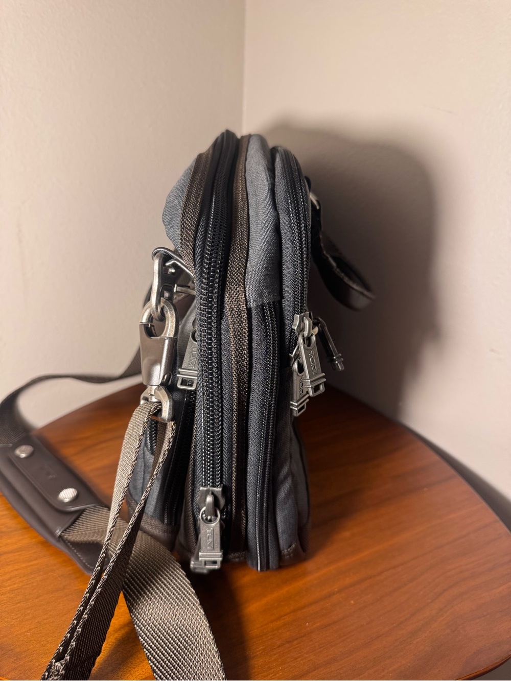 TUMI Alpha Bravo Andersen Slim Commuter Briefcase - Picture 6 of 12